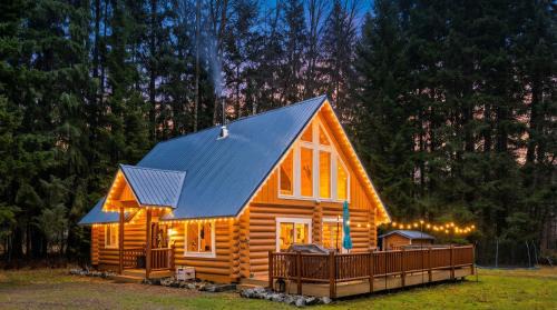 Hawthorn Cabin