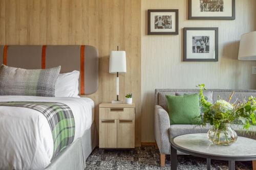 Headwaters Lodge at Eagle Ranch Resort in Invermere