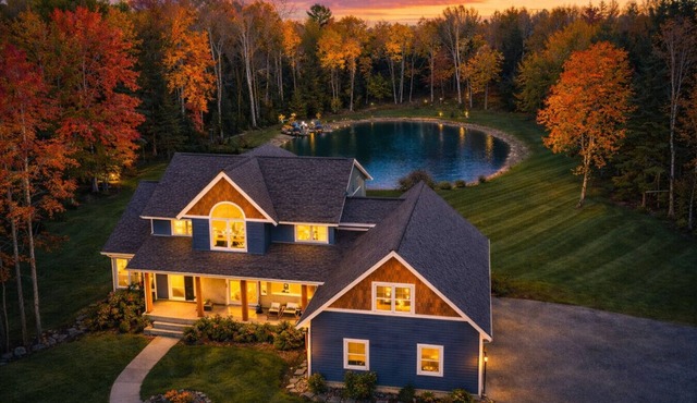 Hemlock Drift | Pond, Sauna, Hot Tub & Arcade Room