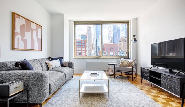 Hip Tribeca 1BR w/Gym, Pool, Doorman, nr. Battery Park, by Blueground