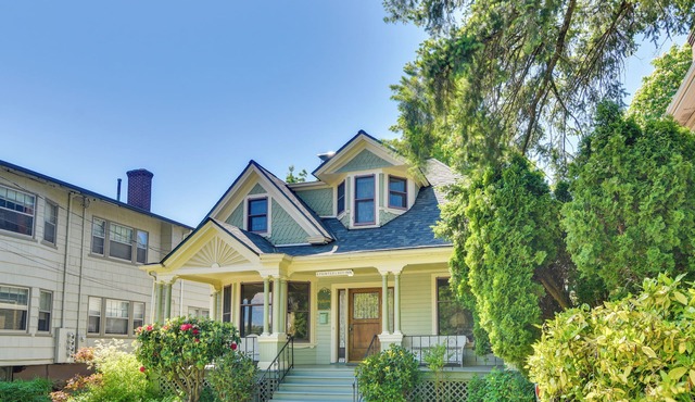 Historical Portland Home < 2 Mi to Downtown!