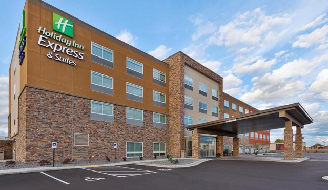 Holiday Inn Express- Eau Claire West I-94 by IHG