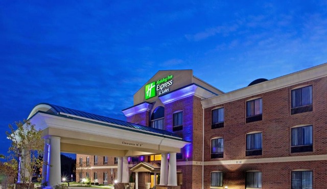 Holiday Inn Express Hotel & Suites Chesterfield - Selfridge Area by IHG