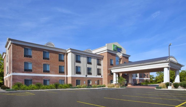 Holiday Inn Express Niles by IHG