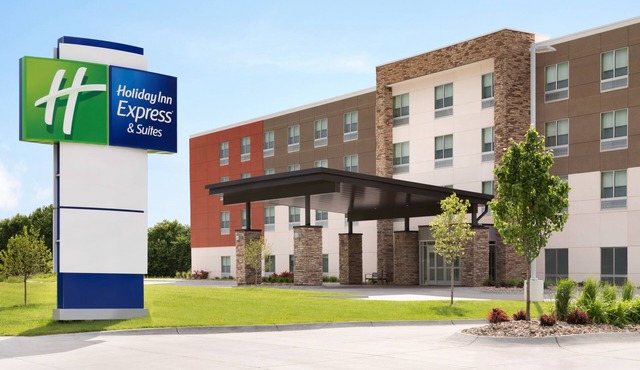 Holiday Inn Express & Suites Allen Park by IHG