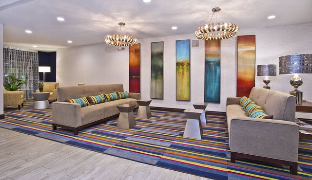Holiday Inn Express & Suites Ann Arbor West by IHG