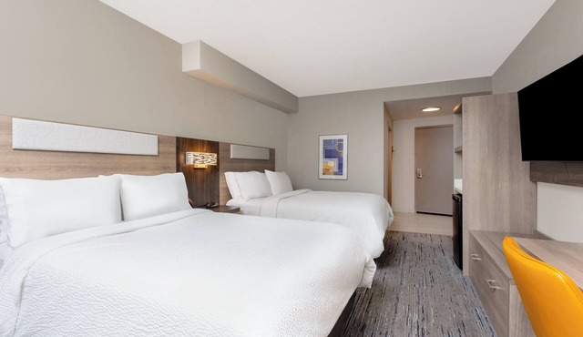 Holiday Inn Express & Suites Ormond Beach - North Daytona by IHG