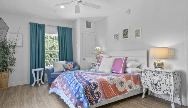 Hotel Pass Christian Queen Suite 305