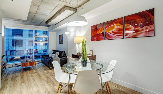 Humaniti - Serviced 1-Bedroom in Montreal in Montreal