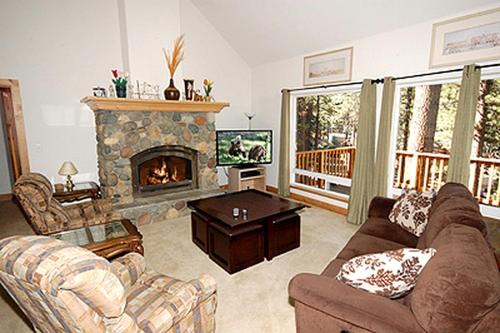 Idyllic Cabin Surrounded by Woodland near Washoe Meadows State Park in South Lake Tahoe, California