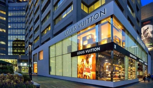 Instant Suites -Stunning Designer Studio Yorkville in Toronto