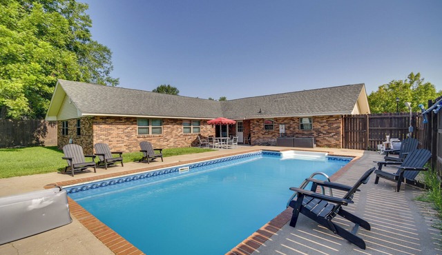 Inviting Gulfport Home w/Private Pool & Yard