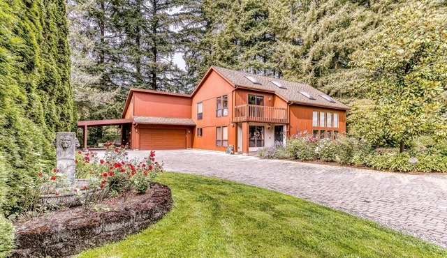 Inviting retreat with central AC, private pool, hot tub, and private W/D