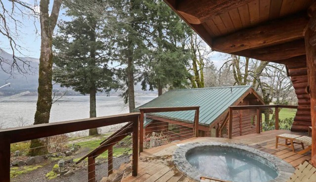 Juniper Cabin at Wilder and Pine Riverside Cabins