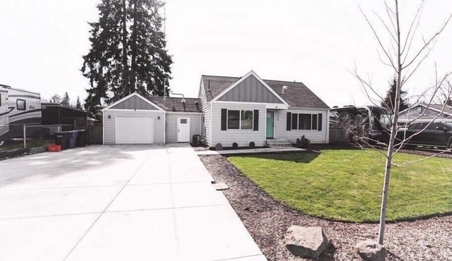 Keizer Meadows Estate 🌾 (Near In N Out)