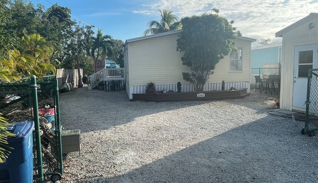 Keys Living Retreat
