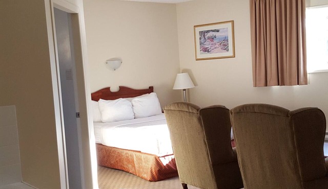 Knights Inn Lethbridge in Lethbridge