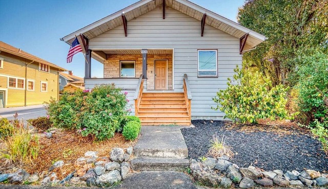 La Maison | 2BR Albany Apt | King Bed & Breakfast
