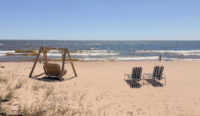 Lake Huron Cottage - Beach Access