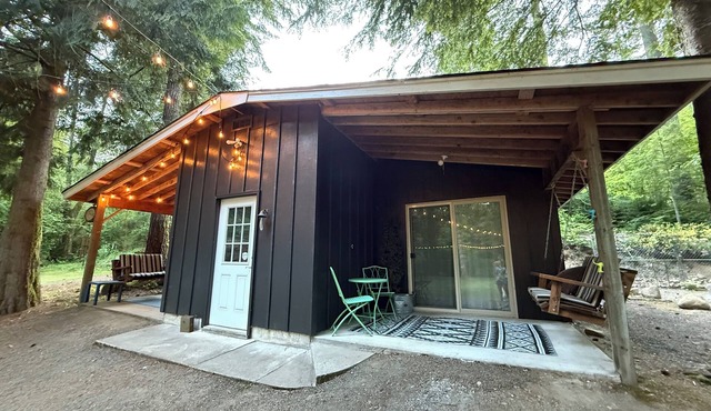 Lake Merwin Creekside Retreat – Cozy Cabin in Ariel, WA