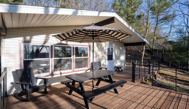 Lake Michigan Cottage Near Little Sable Point Lighthouse | Beach Access + Lake Views