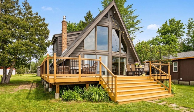 Lakefront A-frame Cabin w/Sauna | Caribouyah!