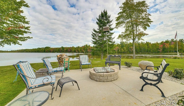 Lakefront Home: Private Dock, Fire Pit, & Kayaks in Charlevoix
