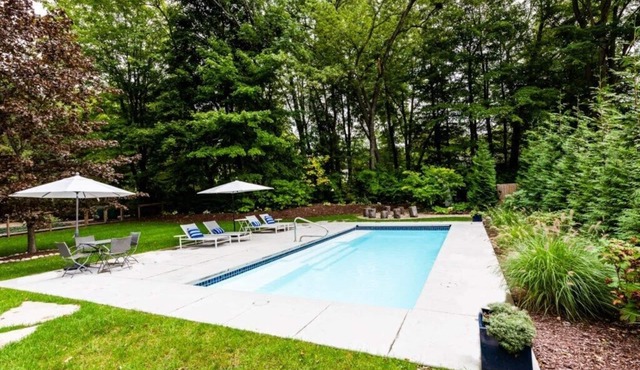 LAKESIDE HOME WITH PRIVATE POOL and ASSOCIATION BEACH ACCESS!