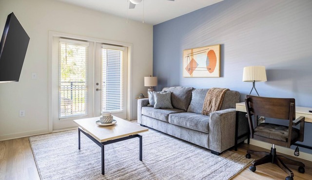 Landing | Amazing 1BD, Gym, Pool