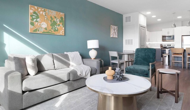 Landing | Beautiful 1BD, Pool, Gym