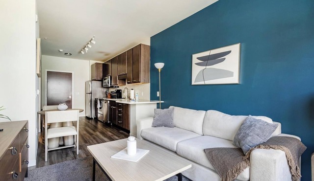 Landing | Chic 1BD, Courtyard, Gym