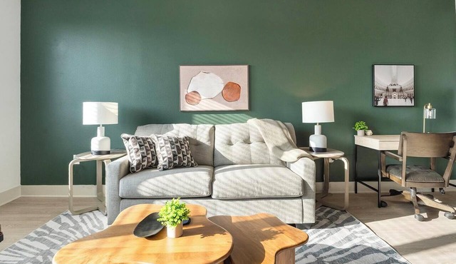 Landing | Chic 1BD, Pool, Game Room in Largo