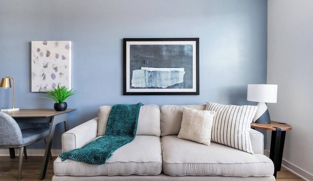 Landing | Chic 1BD, Pool, Game Room