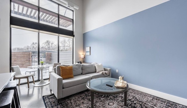 Landing | Incredible 1BD, Pool, Gym