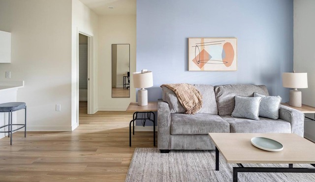 Landing | Spectacular 2BD, Pool, Gym
