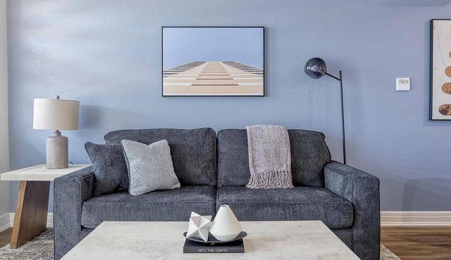 Landing | Stunning 2BD, Yoga Studio, Gym in Johnstown