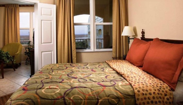 Large 2BR 2BTH Timeshare Apt in Weston, Fl. 12/28/24-01/04/25