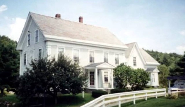 Large Bed and Breakfast with an Authentic Japanese Restaurant in Chester, Vermont in Chester