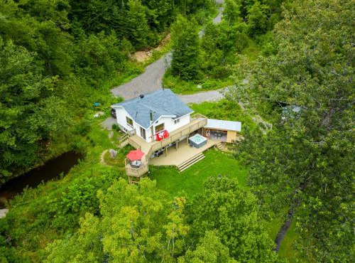 Le chaga (#CITQ 297627) in Sainte Brigitte de Laval