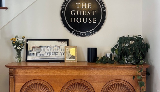 Located 9.5 miles from the Michigan Stadium! Your family will be close to everything when you stay at this centrally-located historic home. Walk downtown for a visit to the Dexter Bakery and Creamery. Take a stroll or bike ride on the B2B trai