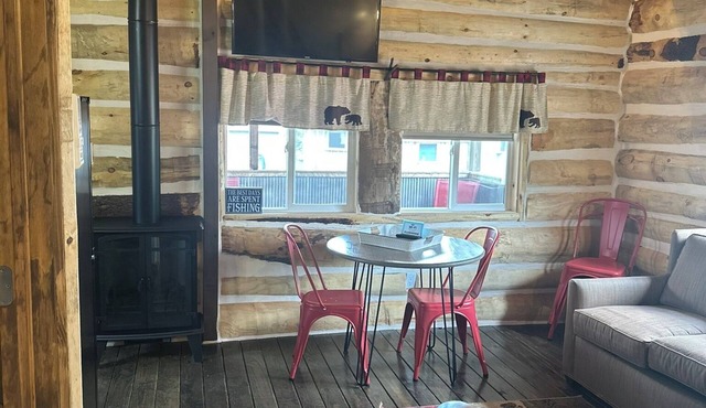 Log Cabin on Lake Alice & ATV/UTV Trails, Sister Bear 2-Bedroom