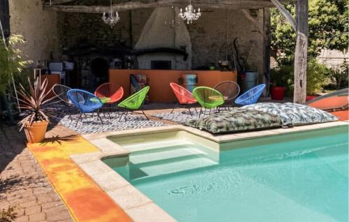 Longère Authentique Piscine in Sieurac