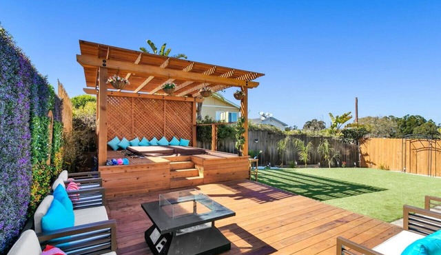 Long-Term Luxury Home, Private Hot Tub near Napa