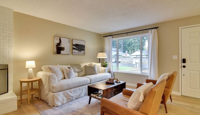 Lovely Vancouver Retreat w/Home Gym!