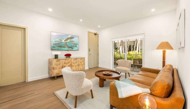 Lux Designer Apt 2BR/2BA by Lincoln Road MIA Beach