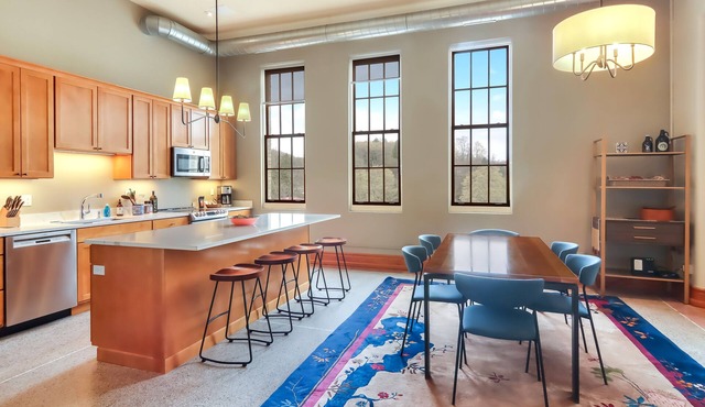 Luxury Condo with Private Balcony