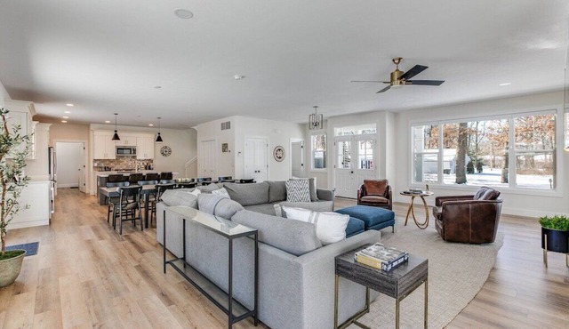 Luxury Estate with Stadium/TDJ Views | Sleeps 20+