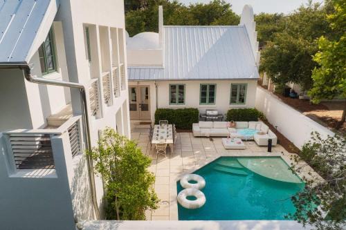 Luxury Rosemary 4BR Villa with Private Pool