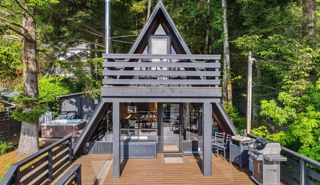 Magical A-frame near Cannon Beach in Arch Cape