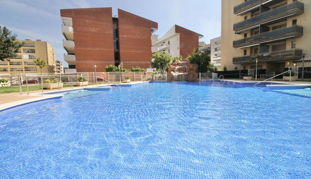 MALDIVAS III Complex in La Pineda